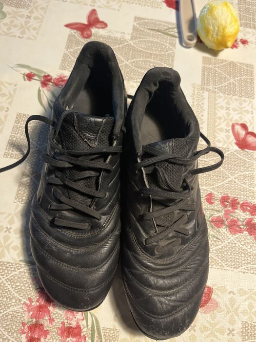 Vand crampoane de fottbal