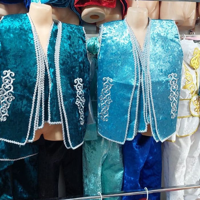 Национальные костюмы Батыра