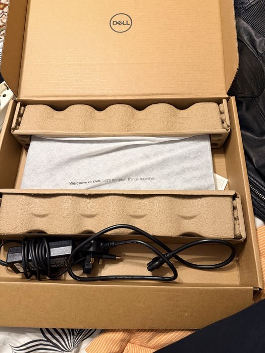 dell inspiron 15 i7 16gb ram nou