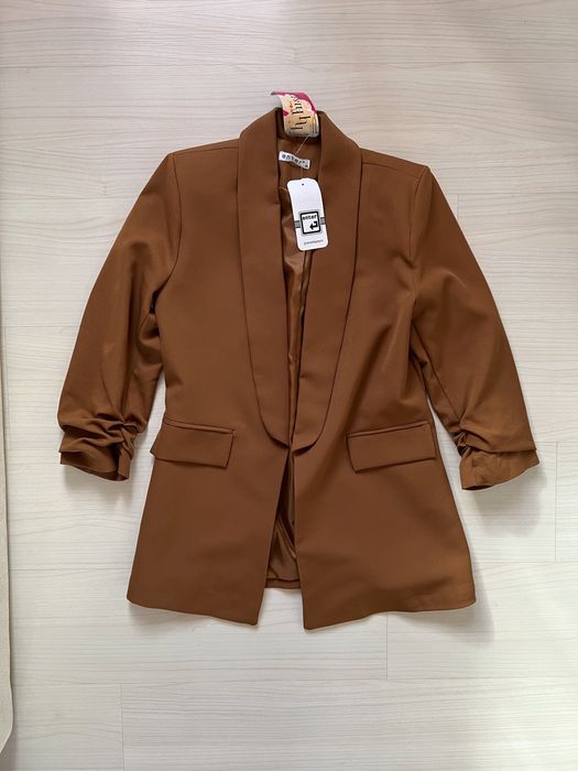 Дамски сака М размер