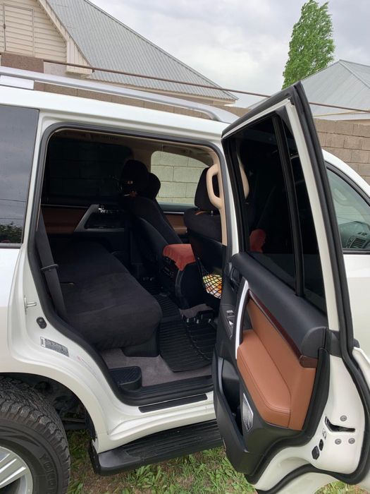 Продам Лэнд крузер 200