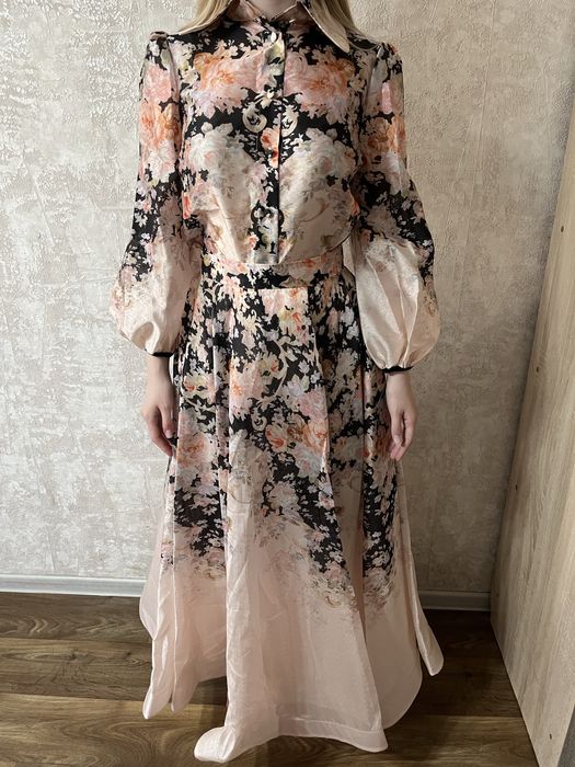 Роскошное женское платье