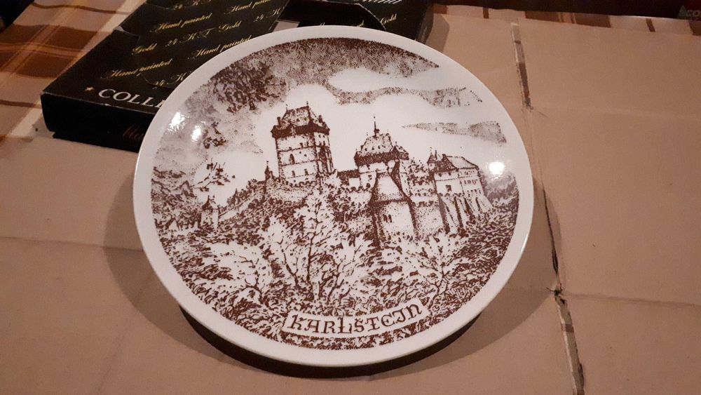 Farfurie portelan Bohemia, Cehoslovacia, de colectie (diametru=24cm)