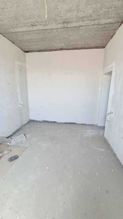 Qoqon shahri markazidan 3 xonali kvartira sotiladi
