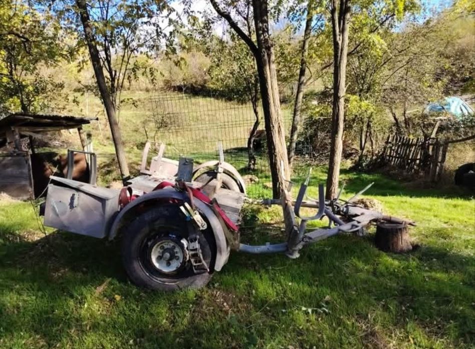 Vand remorcă fără acte