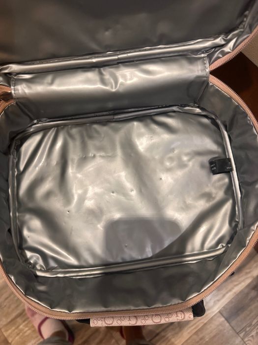 Guess Silvana canava  bag +  Guess travel bag