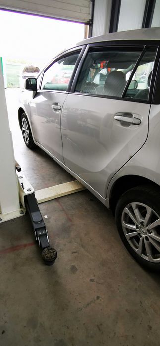 Piese auto pentru Toyota Verso 2009-2012 2.0 D4D 126 cai E5