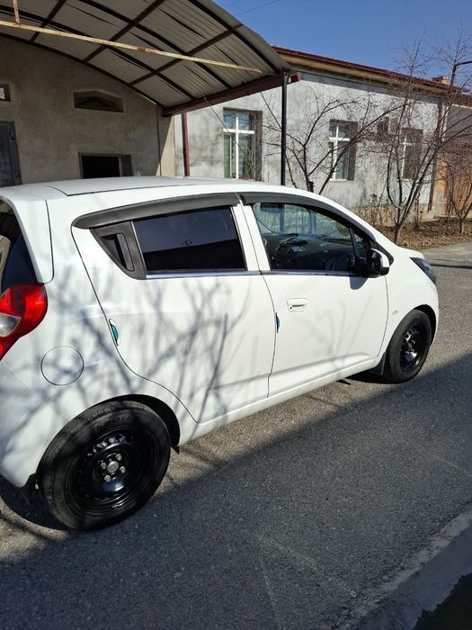 Продаётся Ravon R2 (Spark), пробег 47000км краска родная. Хозяин