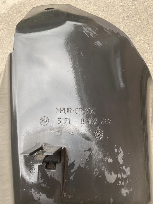 Подкрылки задние BMW e34