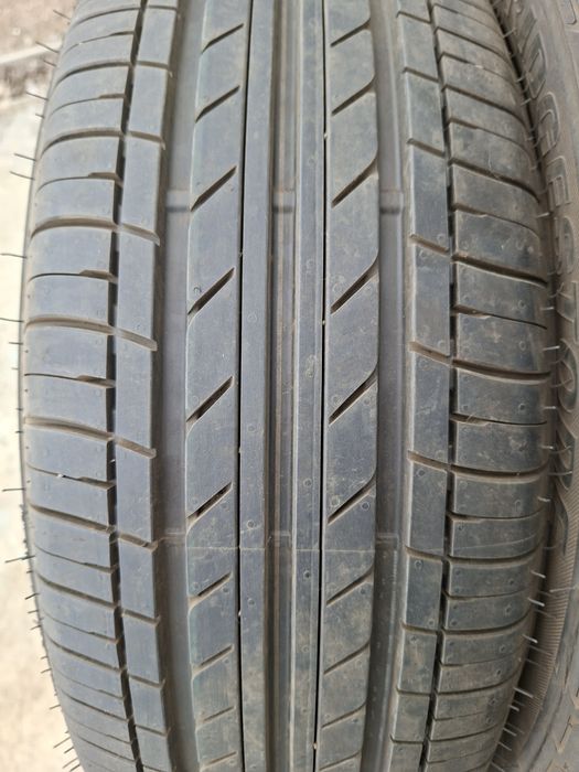 Продам шины 215/60/16 бриджестон