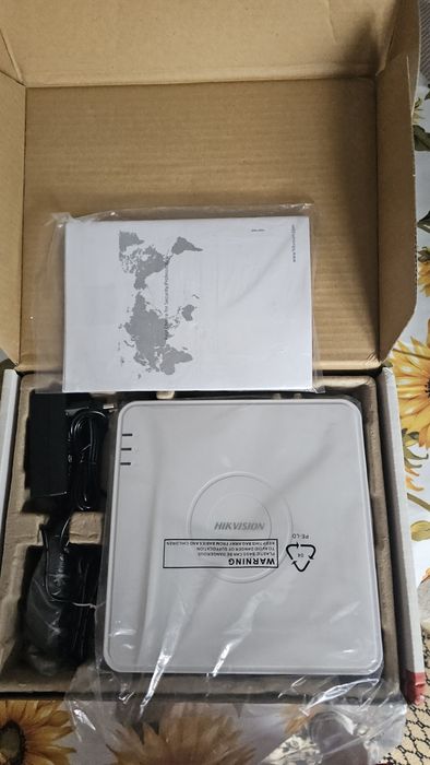 Dvr hikvision ds-7100 4 canale