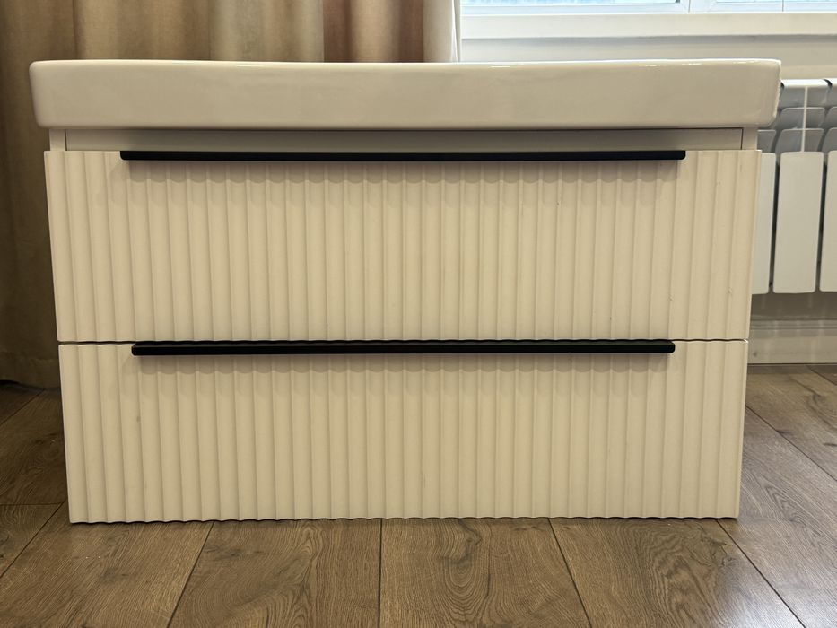 Раковина с тумбой