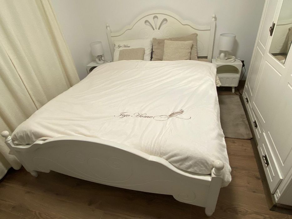 De vânzare pat din lemn!