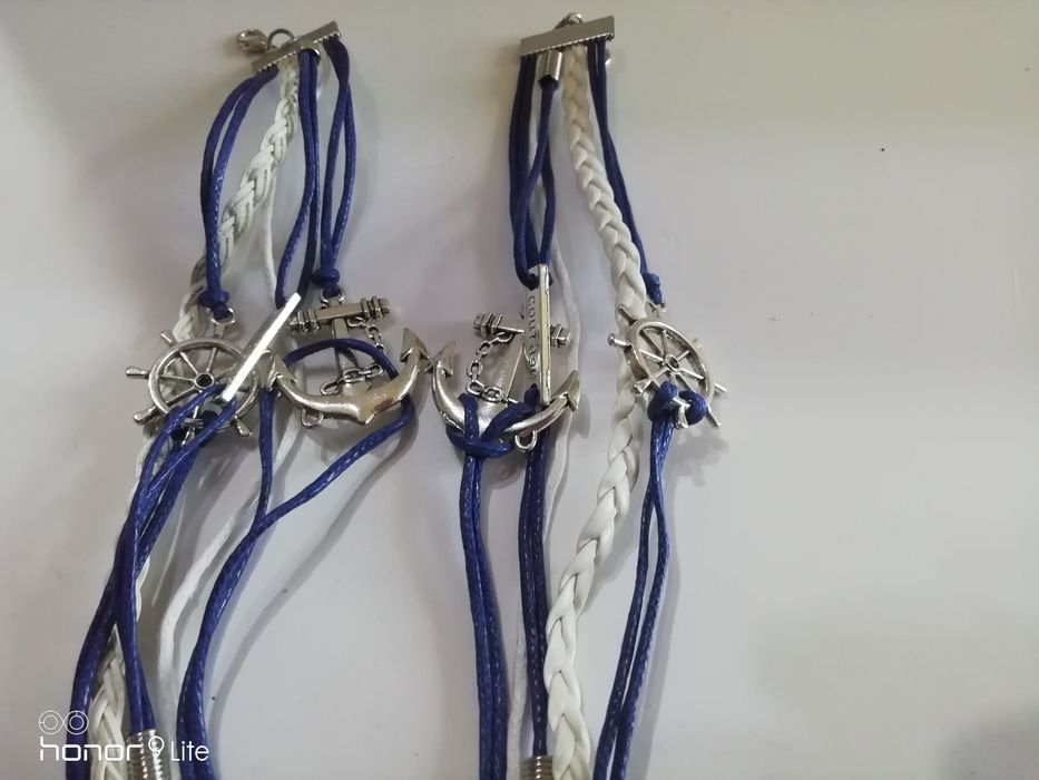 Продавам кожени и въжени унисекс гривни с котви и зодия Стрелец