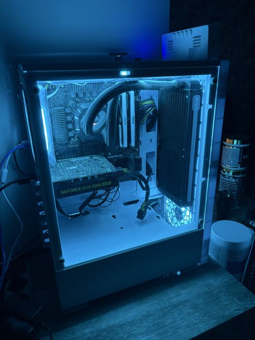 Pc gaming i5 11400 , gtx 1660 super , 16 gb ram , ssd + hdd