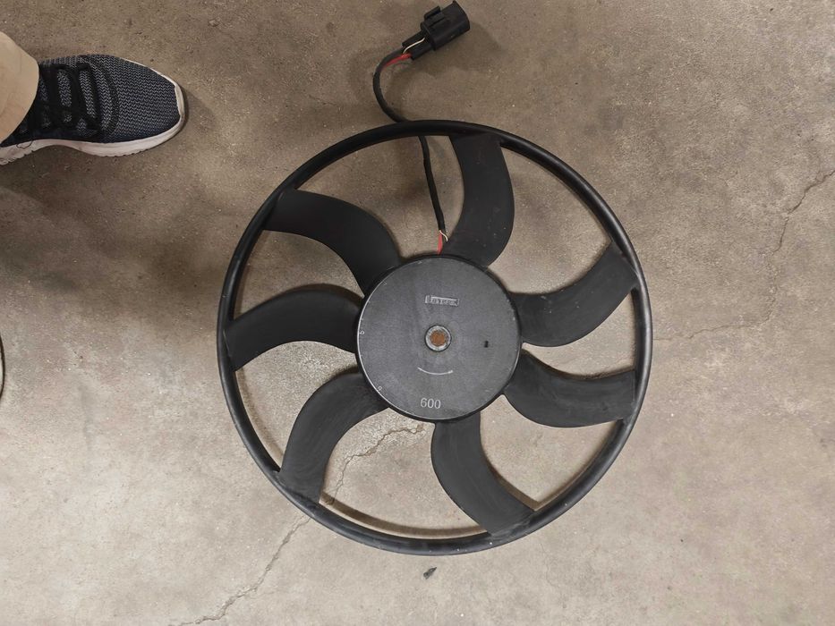 2 перки с дифузьор и без BMW - Brose 600W - E70/71