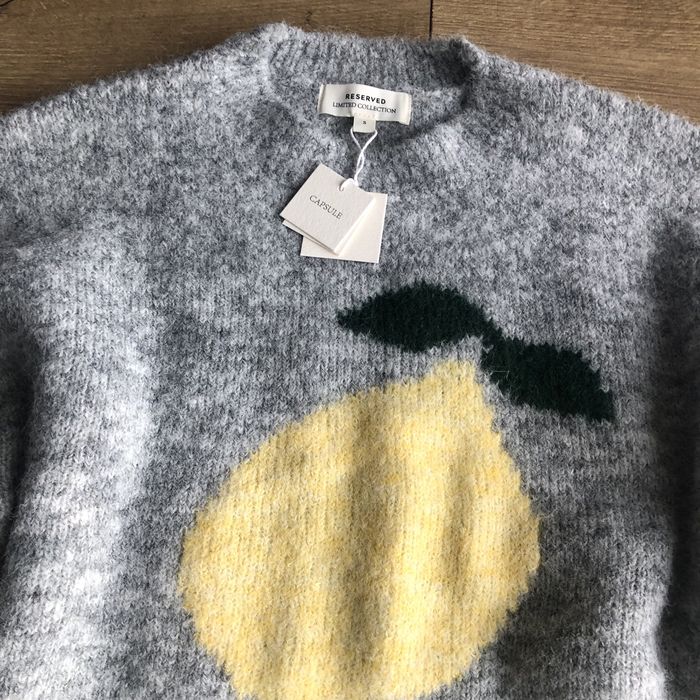 Пуловер с лимон оувърсайз