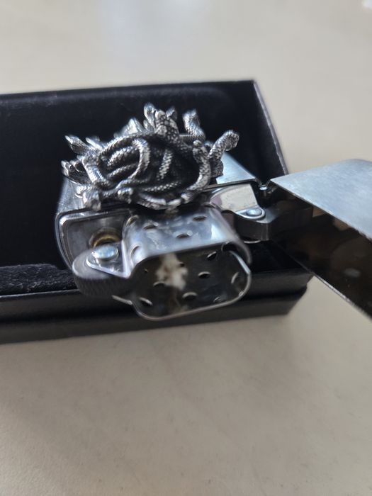 Bricheta zippo Medusa
