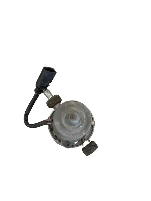 Pompa De Vacuum Audi A4 Ii 8E2, B6 2000 - 2005 8E0927317
