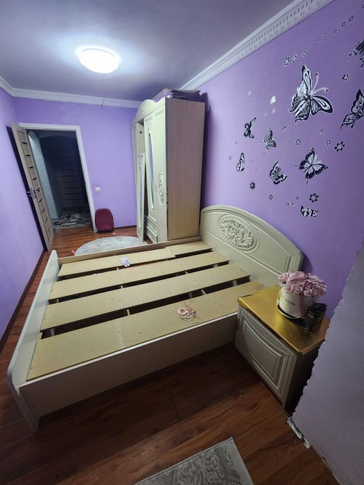 Продаю свой старий мебел