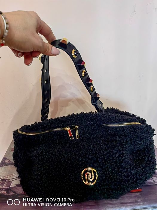 Късо палто и чанта Liu Jo