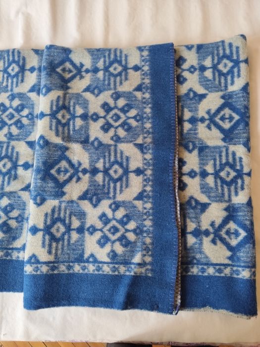 Ново българско вълнено одеяло