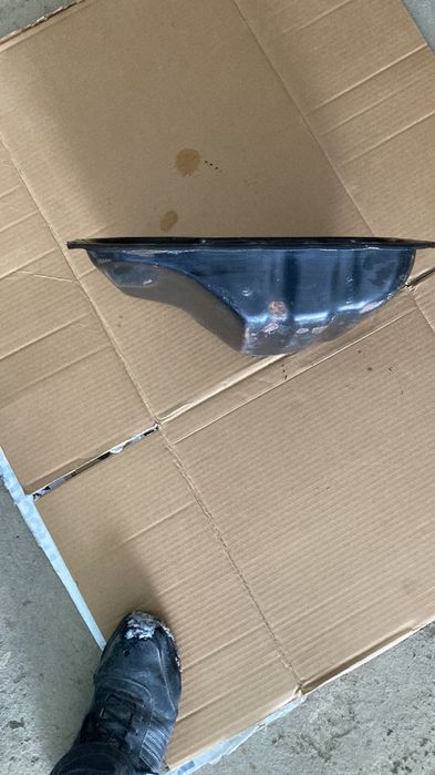 Продам поддон двигателя audi 80