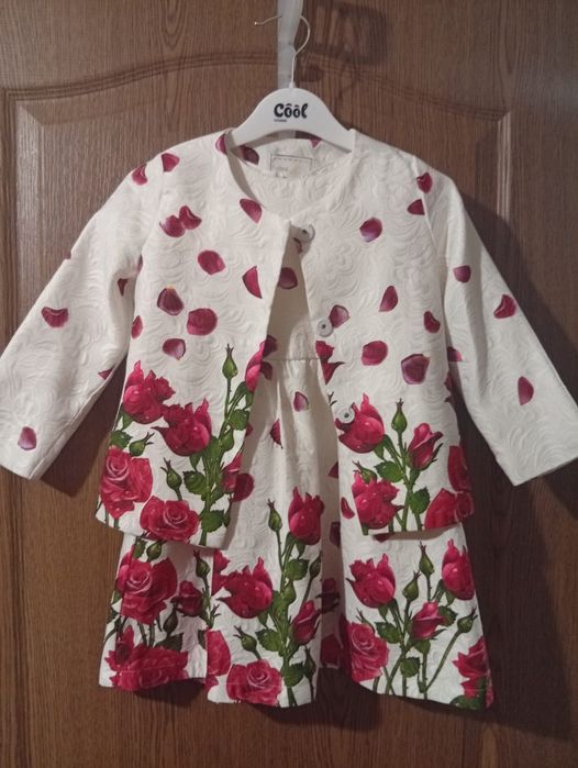 Оригинальное платье для девочки/костюм 5  лет