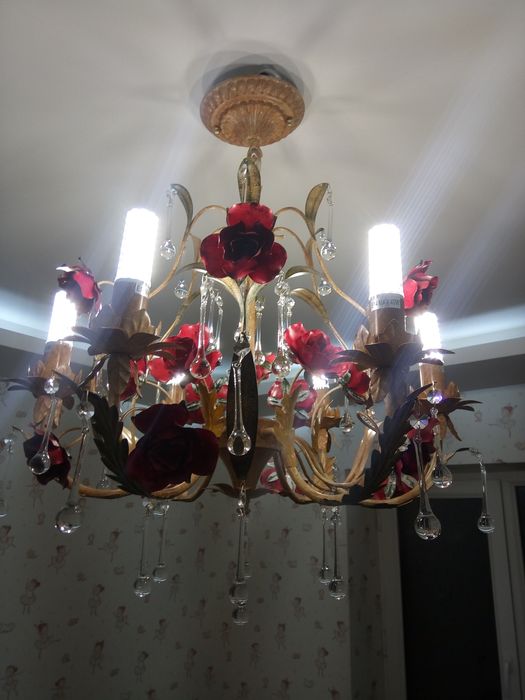 Elektrik xizmati 24/7 bemalol qóng'iroq qilishingiz mumkin