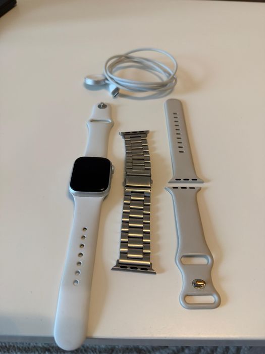 Apple watch 8 series GPS - 41 mm - Silver