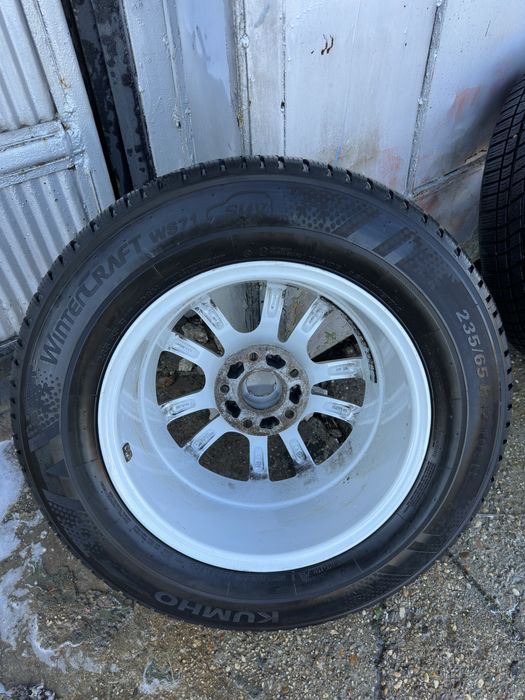 Гуми с джанти 235/65/17 за Touareg