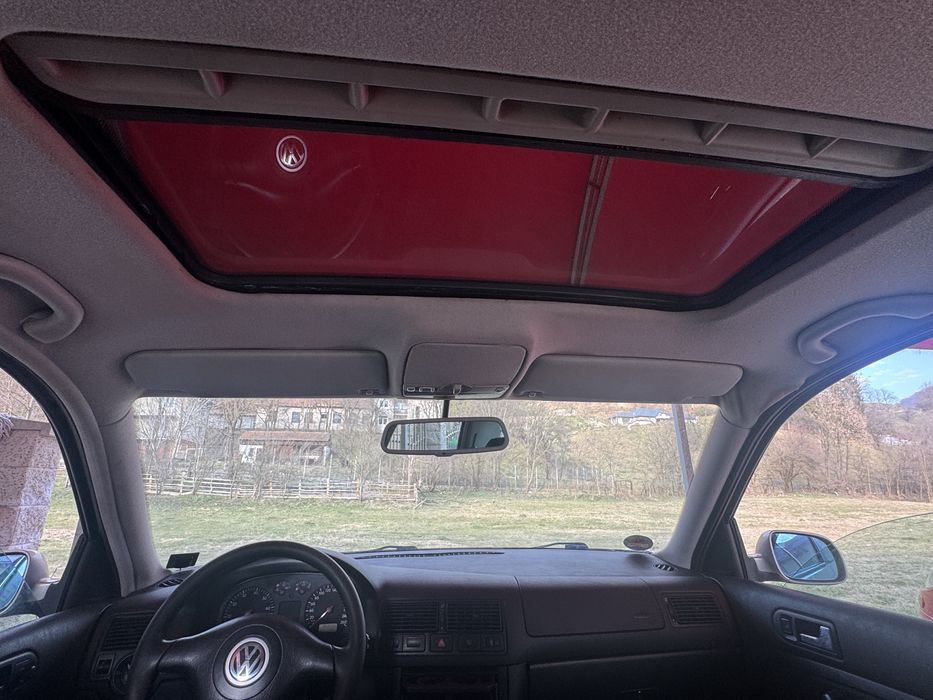 VOLKSWAGEN Golf 2000 — imagine 3