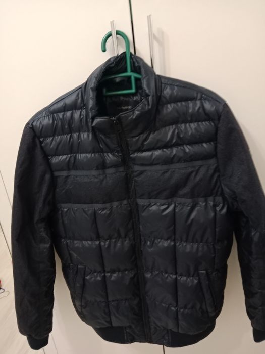 Продам  куртки на подростка