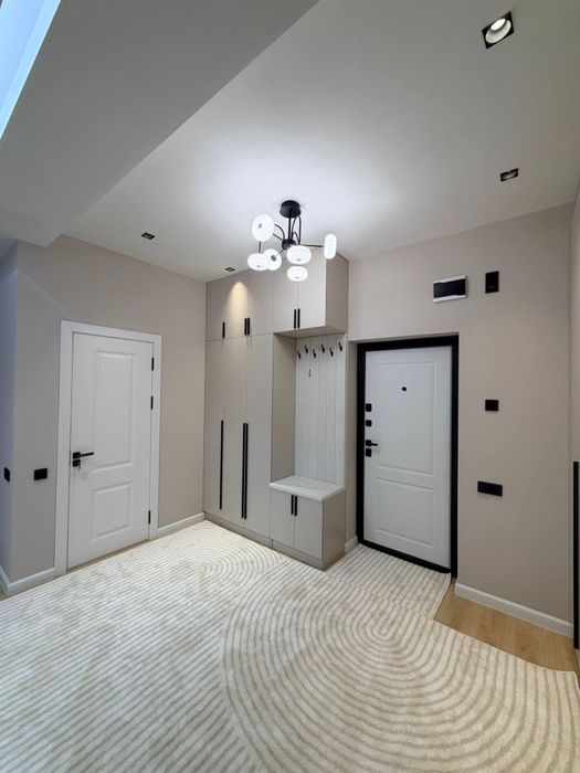 Срочно продается с новым ремонтом 2/6/8 ЖК Менинг уйим Юнусабад 13