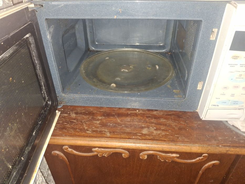 Микроволновка на запчасти