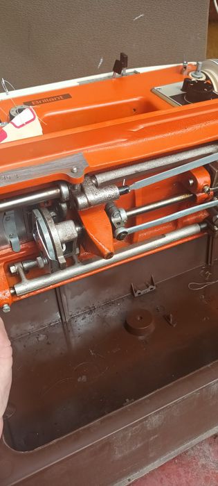 Masina de cusut Brilliant