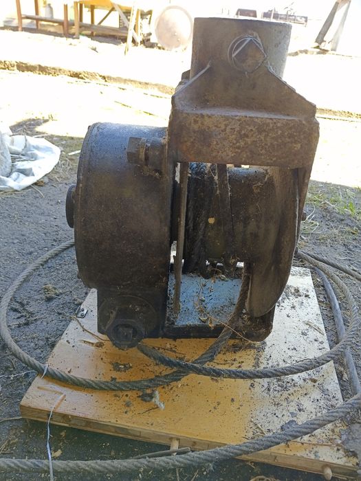 Лебедка продам .