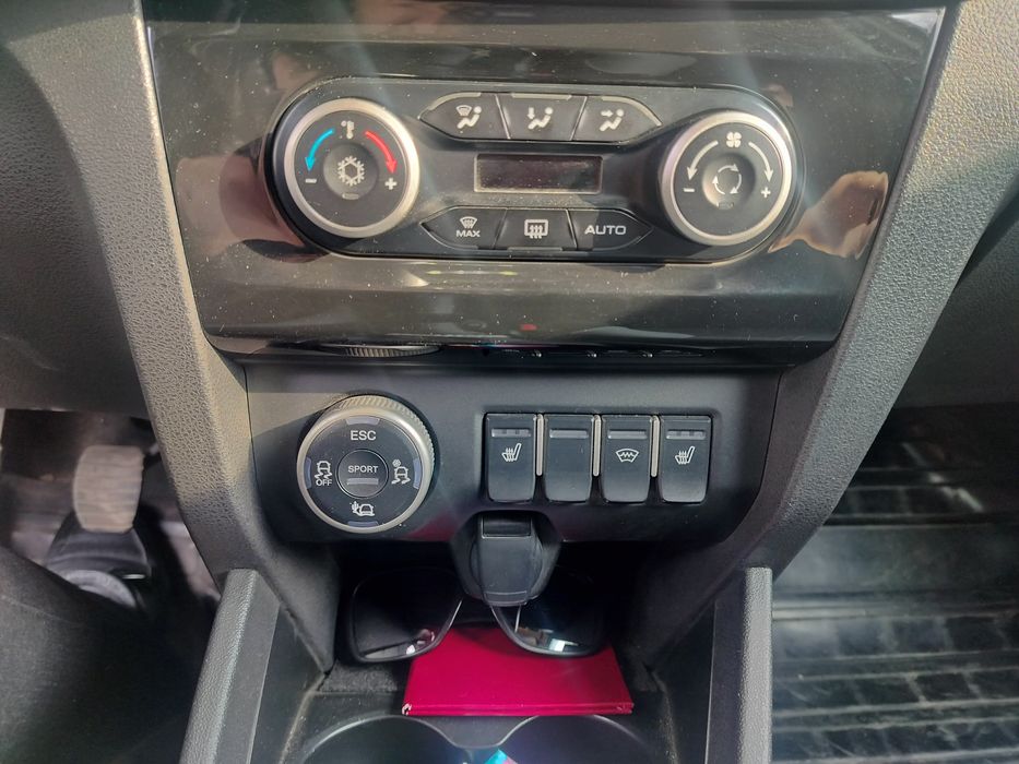 Lada xrey cross сотилади