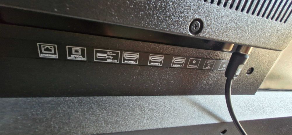 Vand televizor SHARP 4K Ultra HD