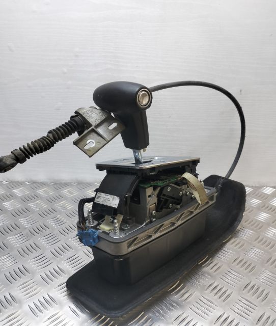 Trimonerie Volkswagen Phaeton Lipsa cod Volkswagen VW Phaeton prima g