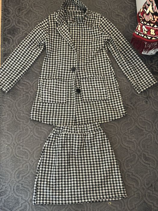 Haine fetita pentru  Casandra