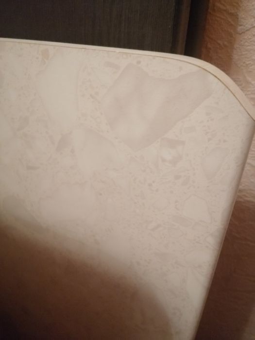 Обеденный стол новый