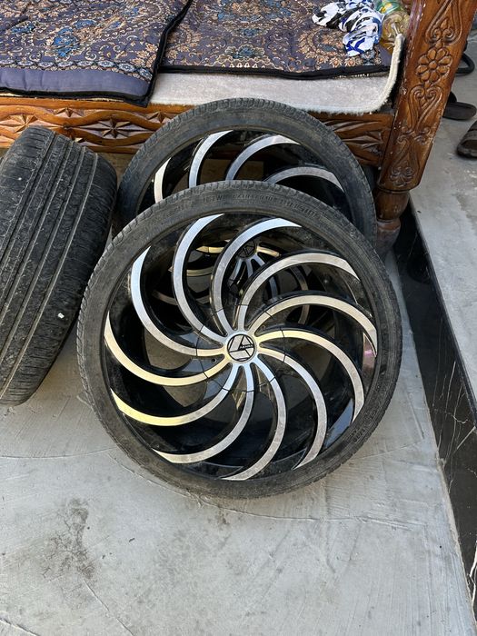 205/40/17 xolati zoʻr balonlari zoʻr xolatda svarka yoq 1qoʻlman