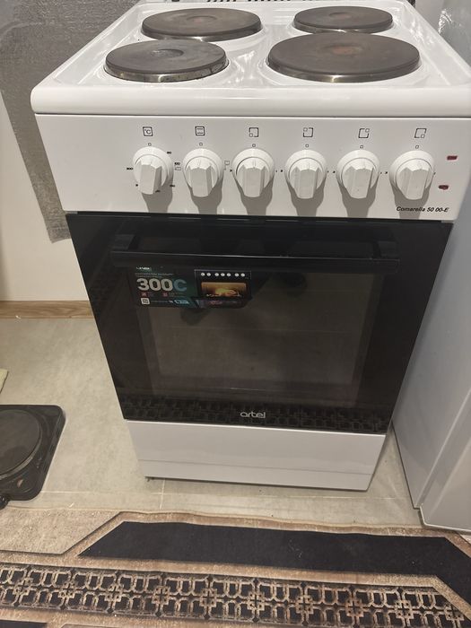 Электическая плита