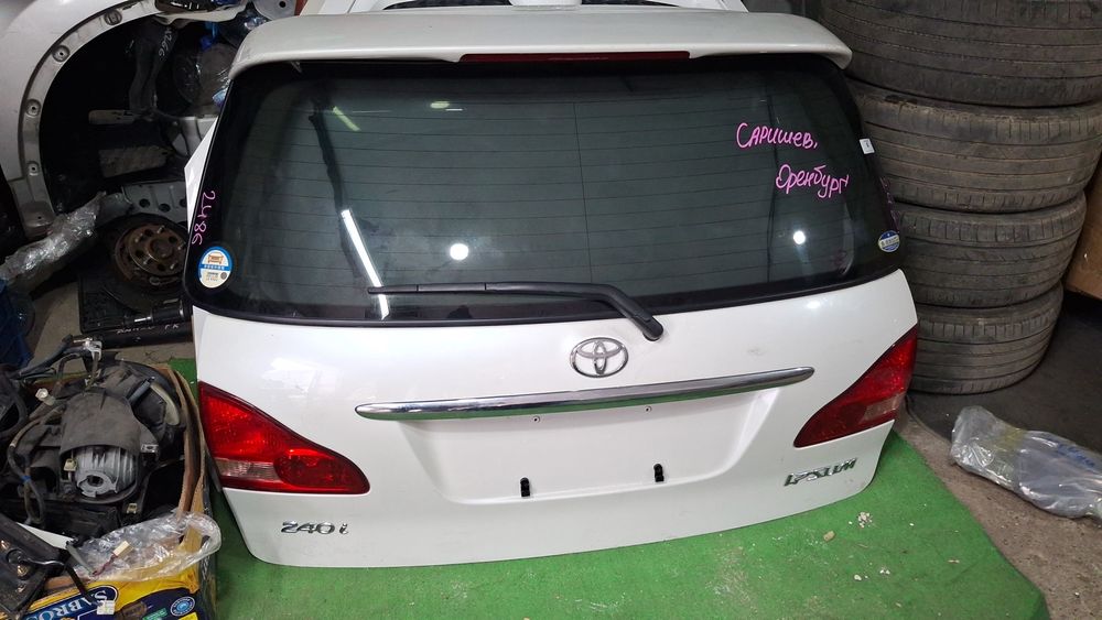 Дверь багажника Тойота ипсум