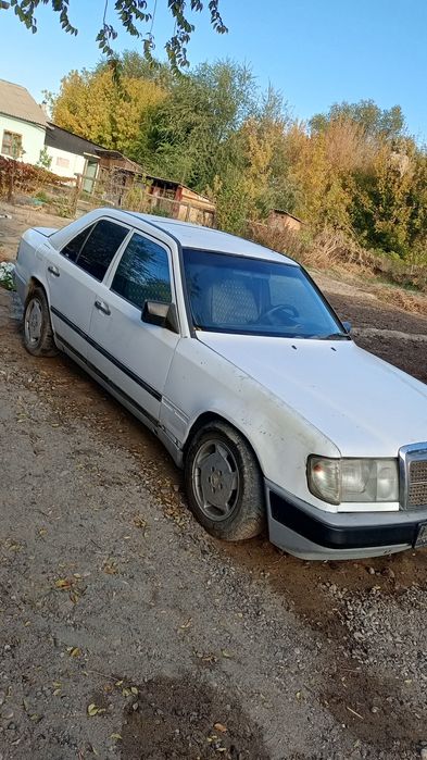 Продам Мерседес 124