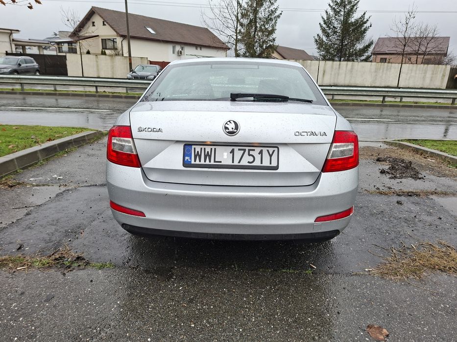 Vând Skoda Octavia  3