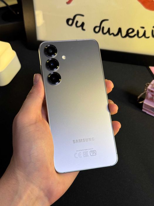 Samsung Galaxy S25, 128 ГБ