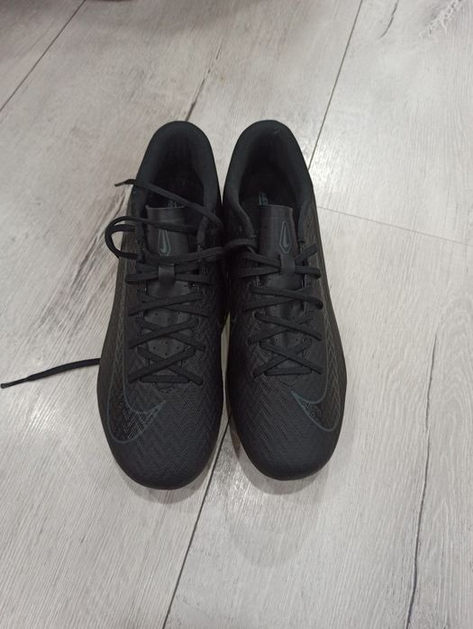 Бутонки за футбол