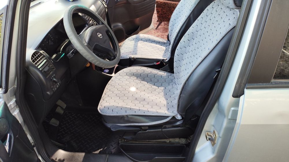 Продам Opel Zafira 1,6 2002 года